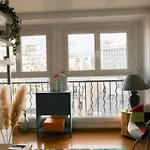 Appartement Moderne Et Lumineux Idealement Situe